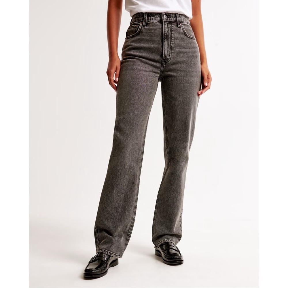 Abercrombie & Fitch Curve Love Ultra High Rise 90s Straight Jean in Washed Black